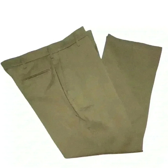Wrangler Other - Wrangler NWOT Men’s No Iron Ultimate Khaki Straight Fit Pants Size 36X30